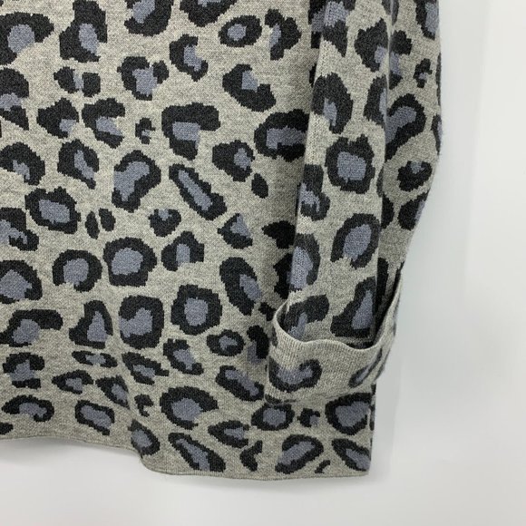 Tahari Sweater Gray Black Leopard Print 3/4 Sleeve Knit Stretch - Picture 9 of 9